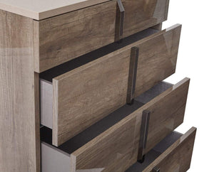 Akana High Chest